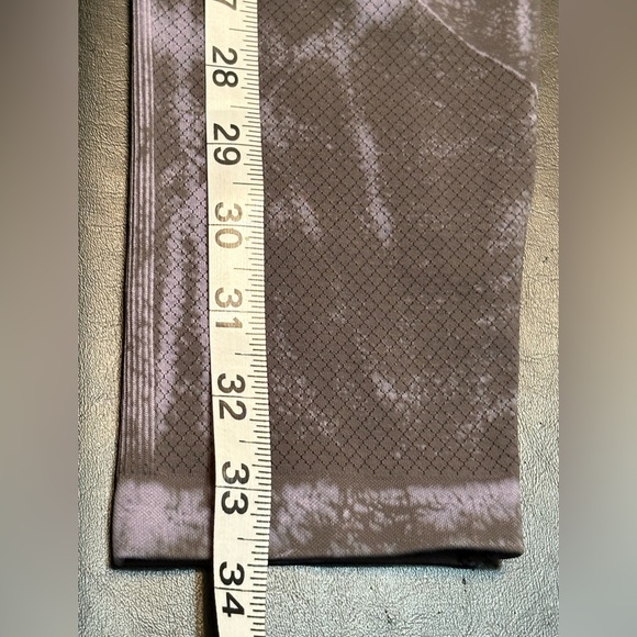 Lululemon Ebb to Street Tight Leggings Size 4 - Picture 12 of 12